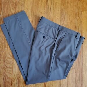Stretch fabric slim fit suit pants